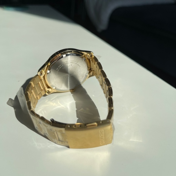 Women's Seiko Gold Stainless Steel Bracelet Watch - Picture 3 of 4